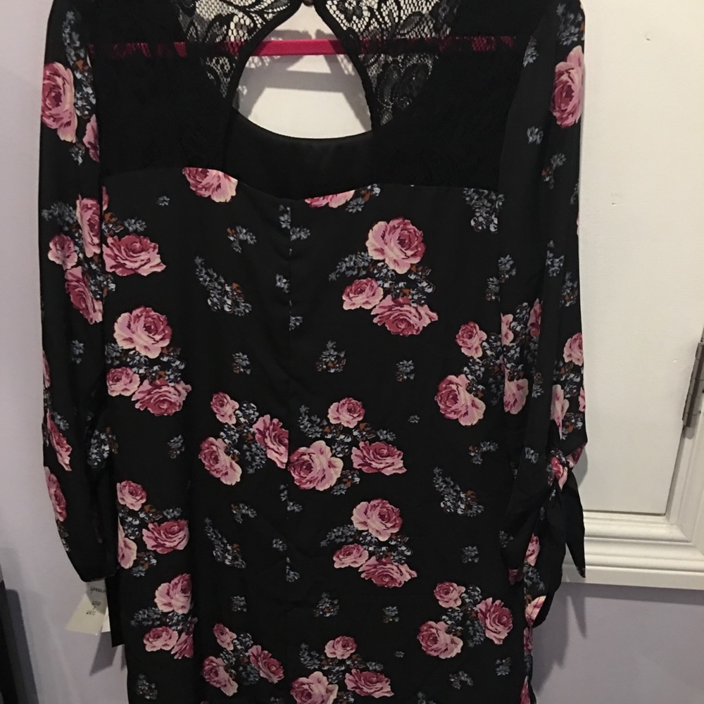 🎁💕🖤New Floral Dress🖤💕🎁 - Picture 4 of 8